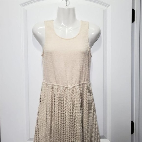 *SOLD* Maurices Ivory Sleeveless Lined Crochet Dress M - Picture 8 of 8